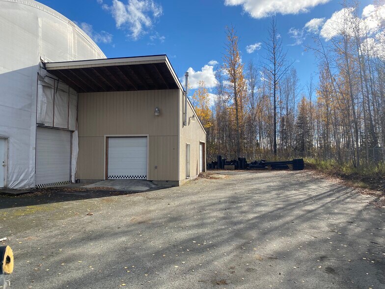 More Photos Of 3042 S Big Lake Rd, Wasilla Specialty For Lease