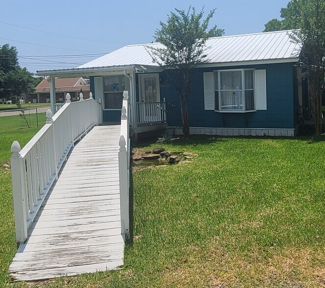 Primary Photo Of 10432 LeMoyne Blvd, Diberville Office For Sale