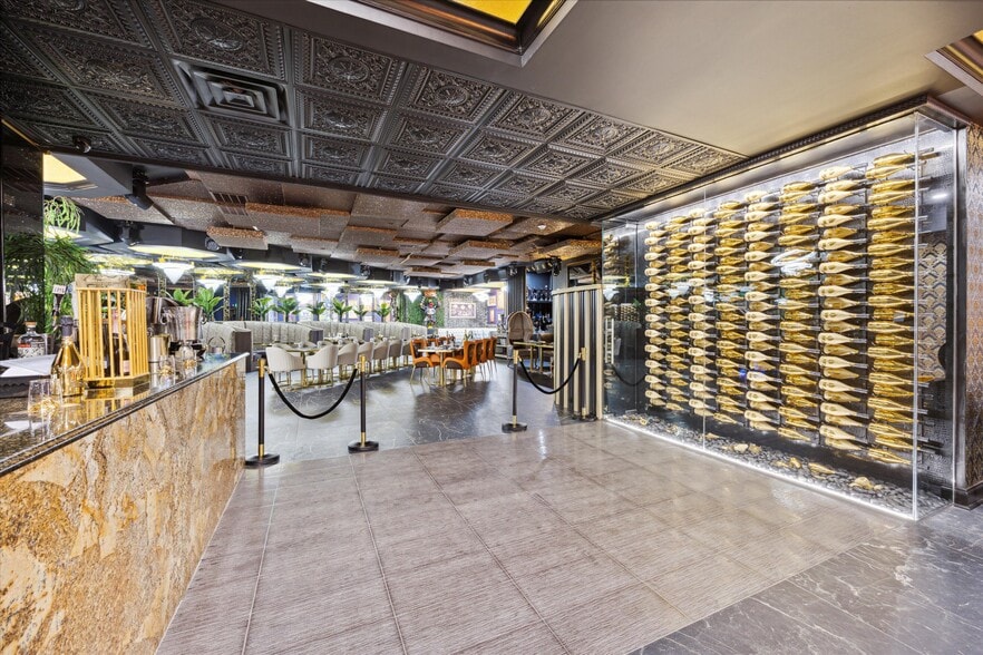 More Photos Of 2154 Bridge St, Philadelphia General Retail For Sale