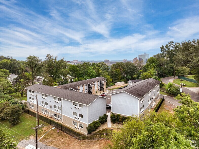More Photos Of 2300 Davenport Rd, Knoxville Apartments For Sale