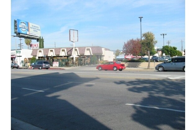 More Photos Of 18451-18481 Ventura Blvd, Tarzana Land For Sale