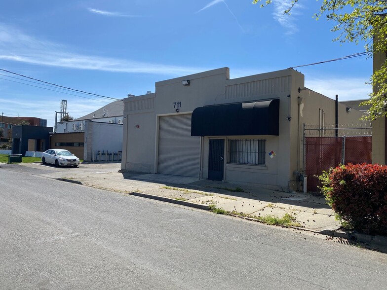 Primary Photo Of 711 San Juan Ave, Stockton Warehouse For Sale