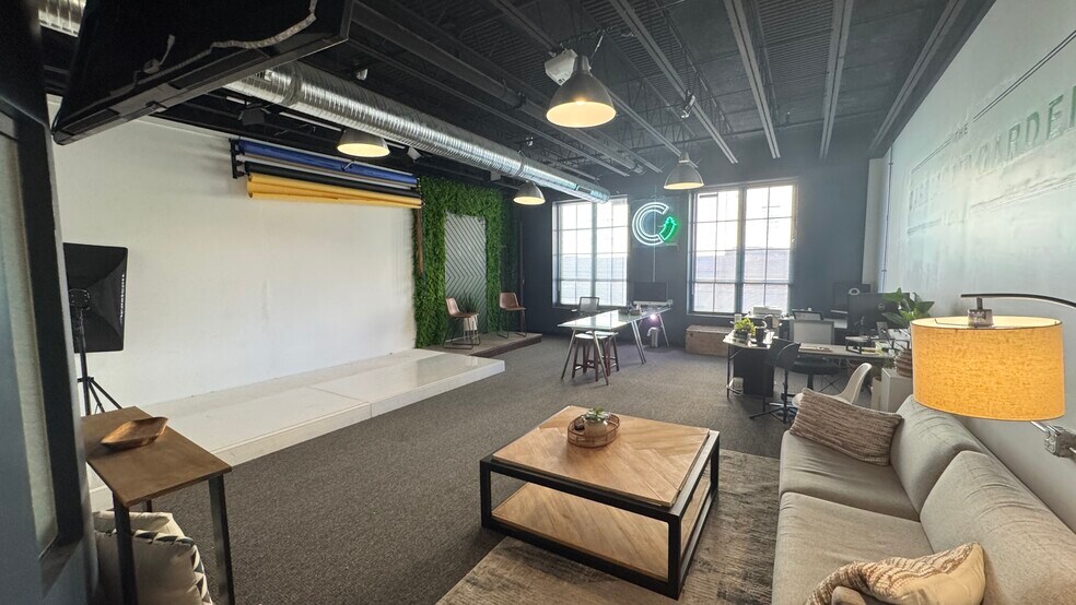 More Photos Of 934 Glenwood Ave SE, Atlanta Loft Creative Space For Sale