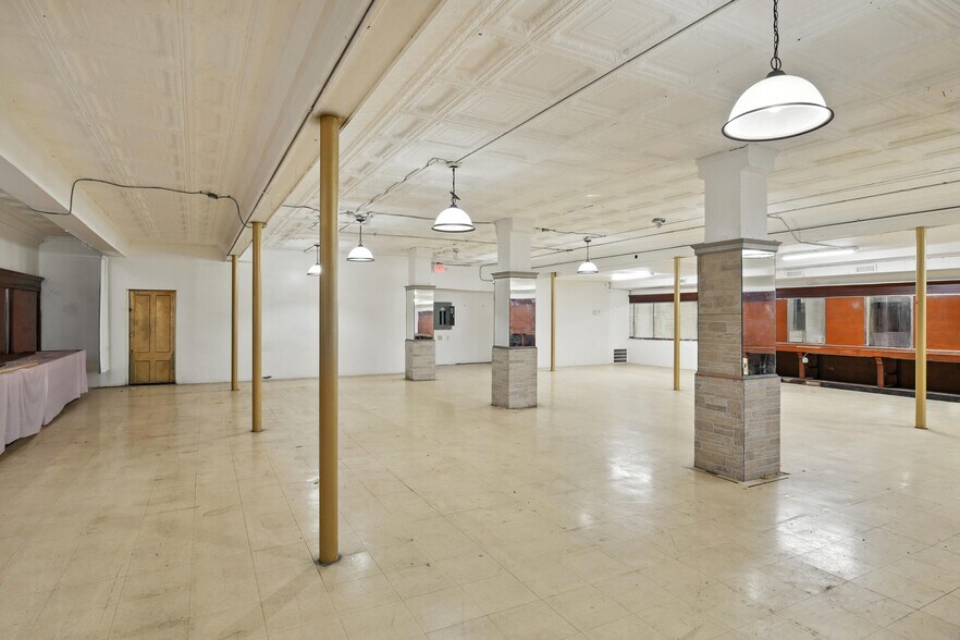 More Photos Of 301 High St, Holyoke Storefront For Lease