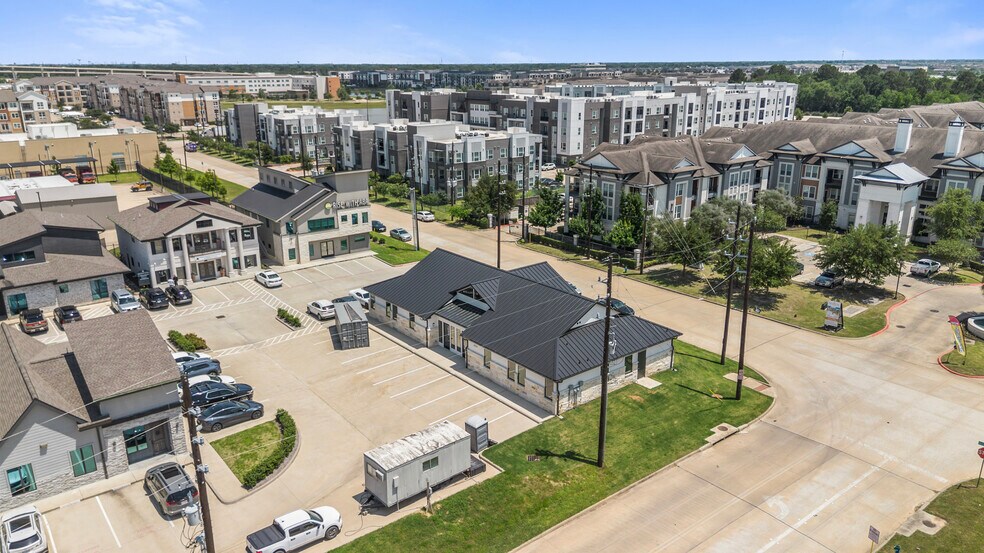 More Photos Of 213 Bella Katy Dr, Katy Medical For Lease