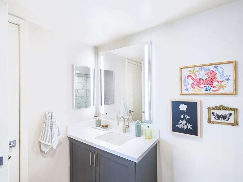 More Photos Of 6220 Selma Ave, Los Angeles Apartments For Lease