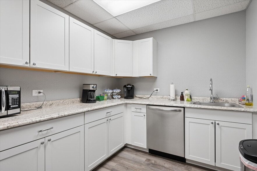 More Photos Of 8751 E Hampden Ave, Denver Office For Sale