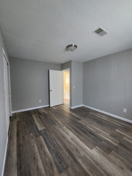 More Photos Of 100 S Kirkland Ave, Elkin Apartments For Sale