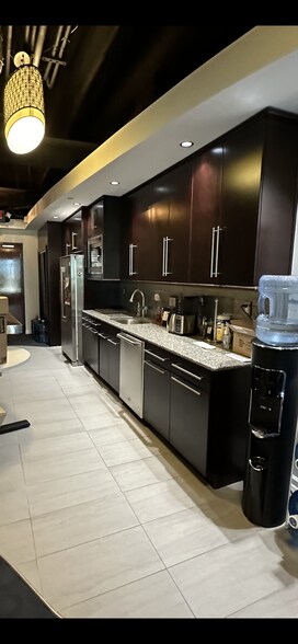 More Photos Of 320 1st St N, Jacksonville Beach Office Residential For Sale