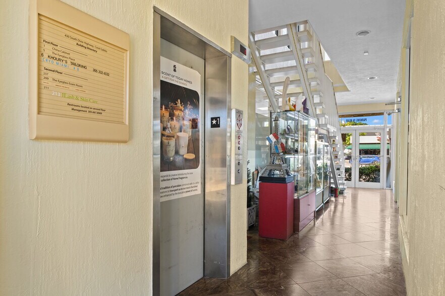 More Photos Of 430 S Dixie Hwy, Miami Office For Lease