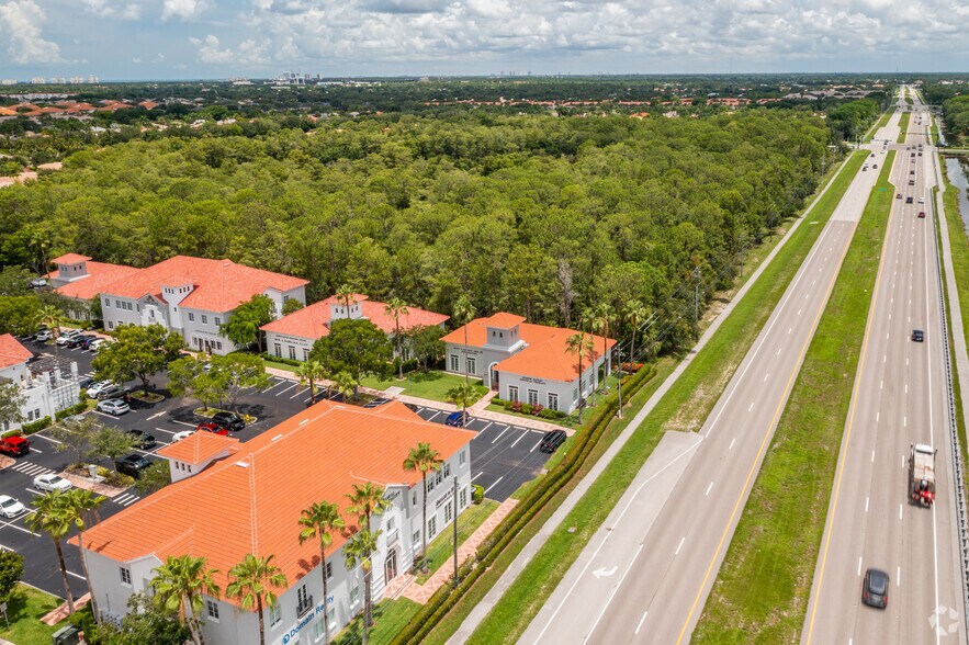 More Photos Of 9150 Galleria Ct, Naples Medical For Lease