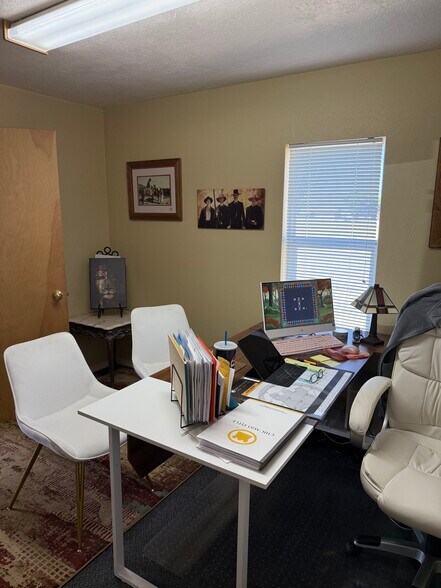 More Photos Of 1302 N East St, Alturas Office Residential For Sale