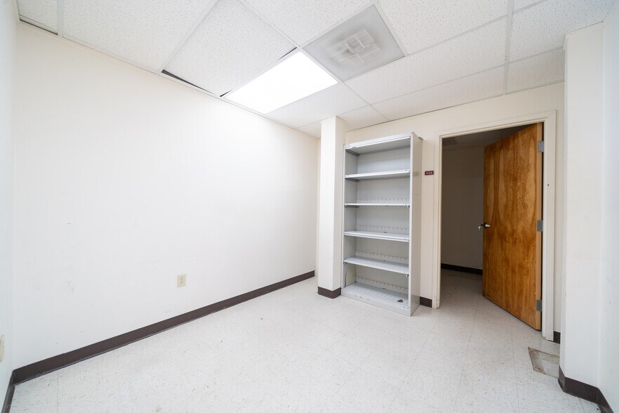 More Photos Of 37 Evergreen Pl, East Orange Specialty For Sale