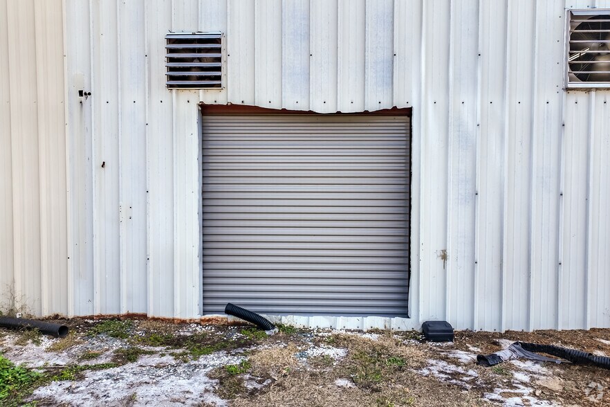 More Photos Of 1909 Whitfield Park Loop, Sarasota Manufacturing For Sale