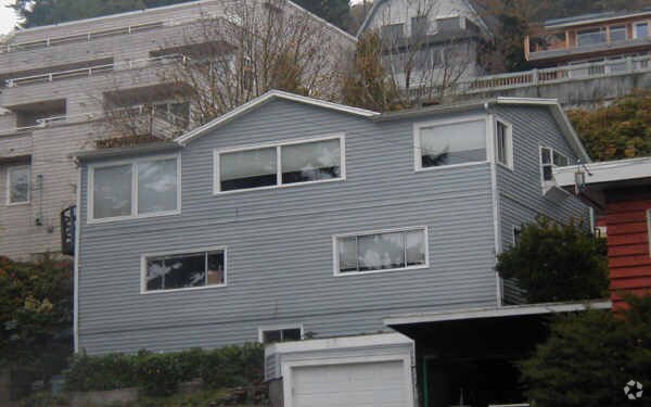 More Photos Of 2250 Bonair Pl SW, Seattle Apartments For Sale