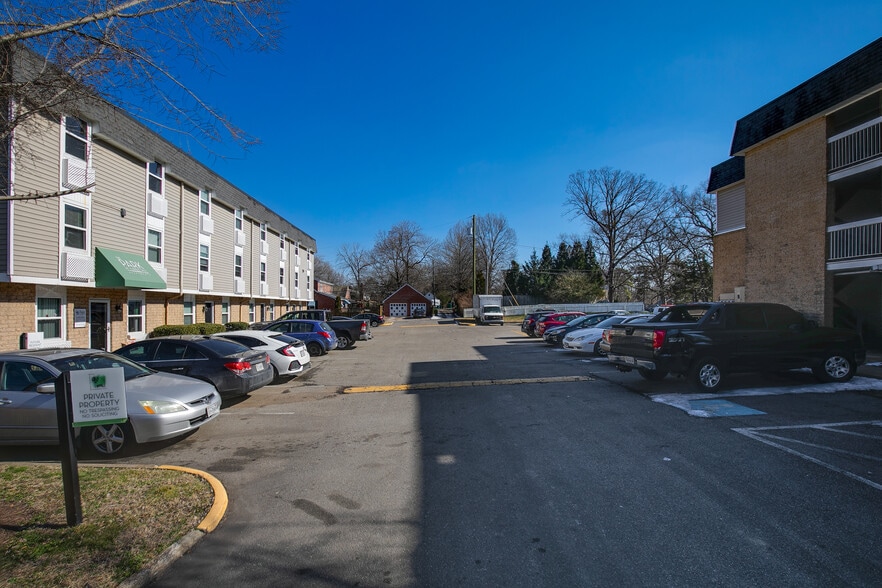 More Photos Of 3900 Forest Hill Ave, Richmond Apartments For Sale