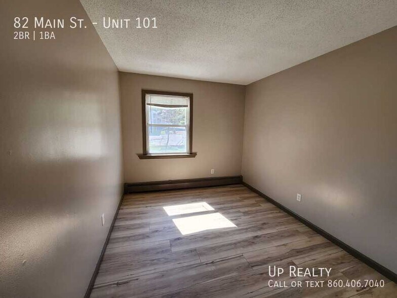 More Photos Of 82 Main St, East Hampton Apartments For Lease