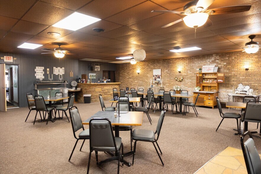 More Photos Of 103 W Main St, Hardwick Restaurant For Sale
