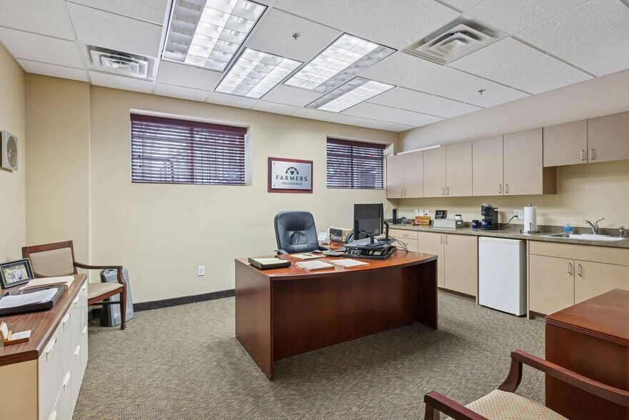 More Photos Of 3340 Sherman Ct, Eagan Medical For Sale