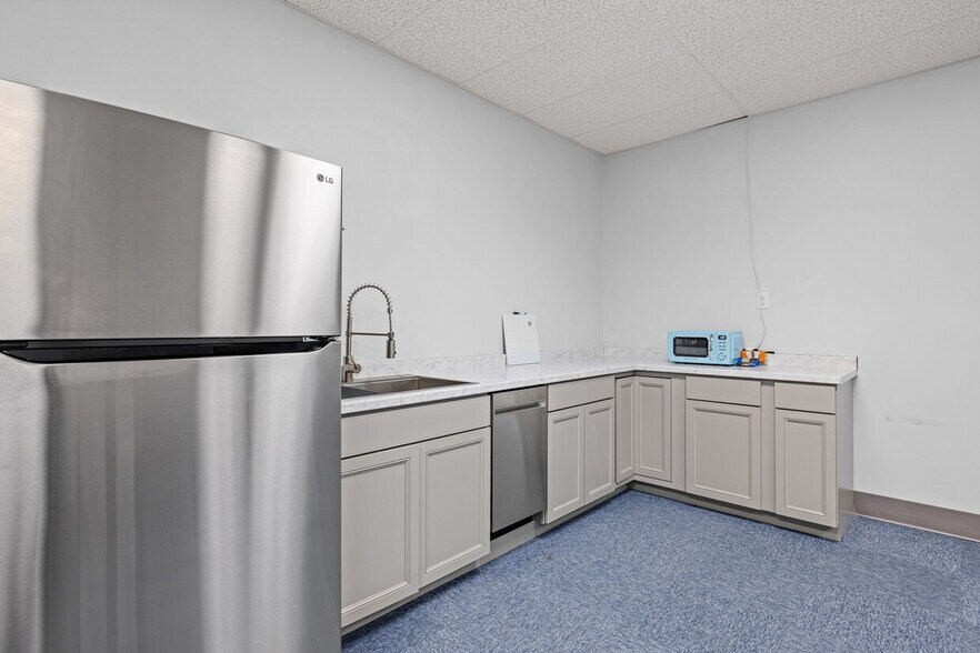 More Photos Of 46 S Main St, Concord Office For Sale