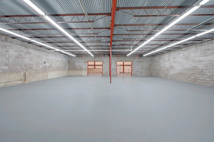 More Photos Of 5715 Kenwick St, San Antonio Warehouse For Lease