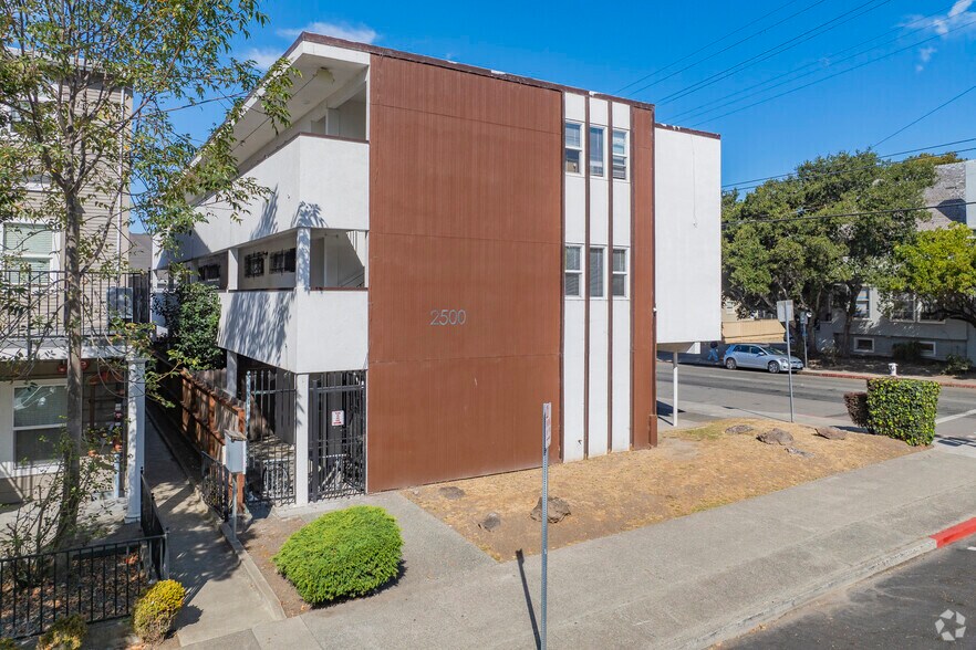 More Photos Of 2500 Dana St, Berkeley Apartments For Sale