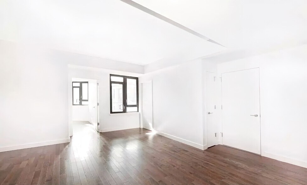 More Photos Of 186 Greenpoint Ave, Brooklyn Apartments For Lease