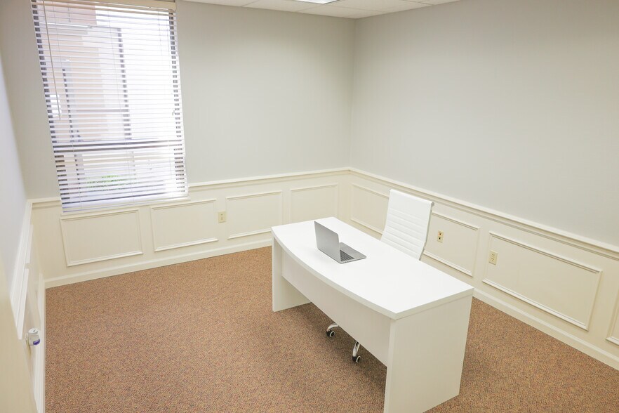 More Photos Of 2303 Dawson Rd, Albany Office For Lease