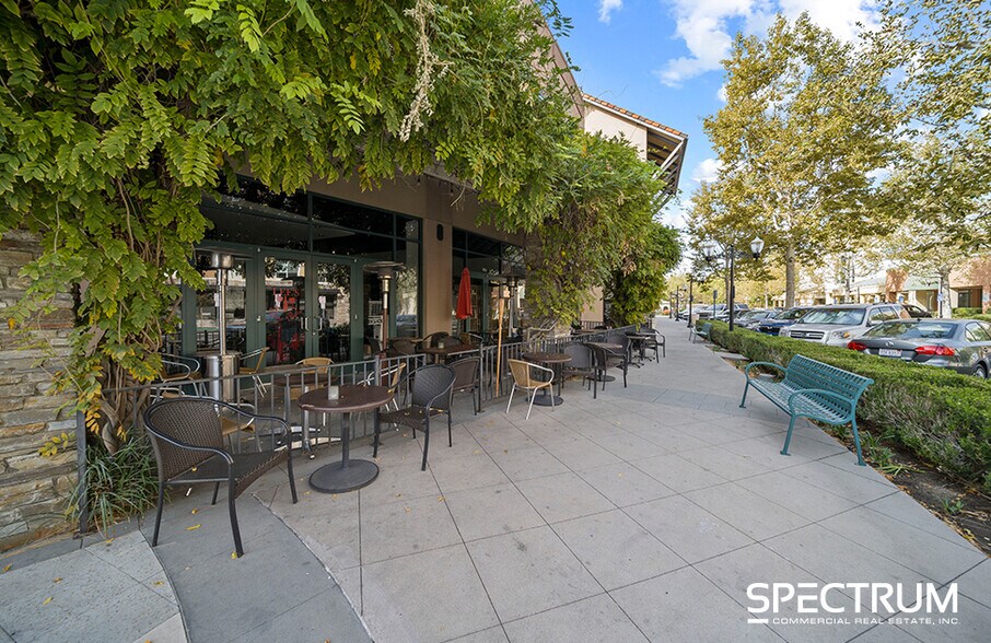 More Photos Of 24510 Town Center Dr, Valencia Storefront Retail Office For Sale