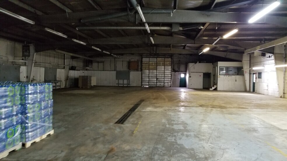 More Photos Of 1212 S Highway 81, Duncan Auto Dealership For Lease