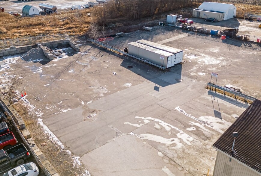 More Photos Of 2073 Piper Ln, London Warehouse For Sale