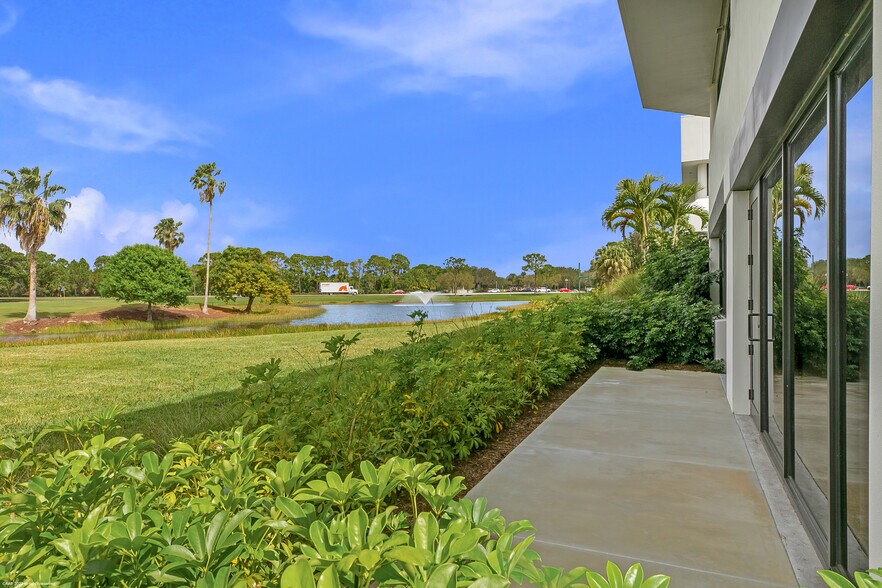 More Photos Of 100 Avenue of Champions, Palm Beach Gardens Office For Lease