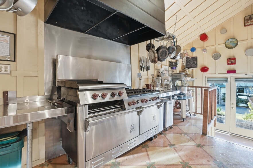 More Photos Of 21645 Parrotts Ferry Rd, Sonora Specialty For Sale