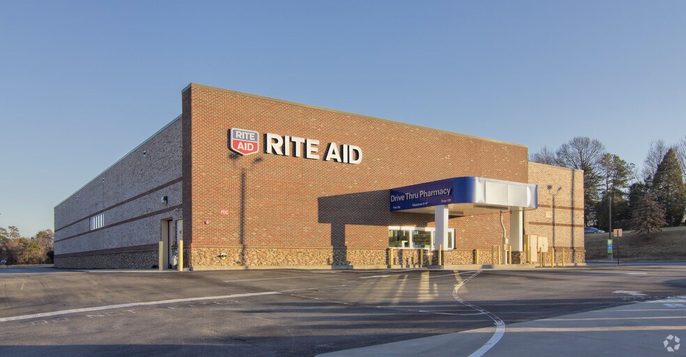 More Photos Of 107 Argus Ln, Mooresville Drugstore For Sale