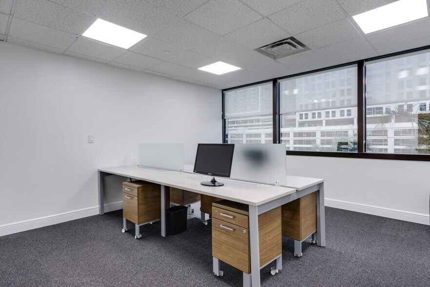 More Photos Of 200 S Andrews Ave, Fort Lauderdale Medical For Lease