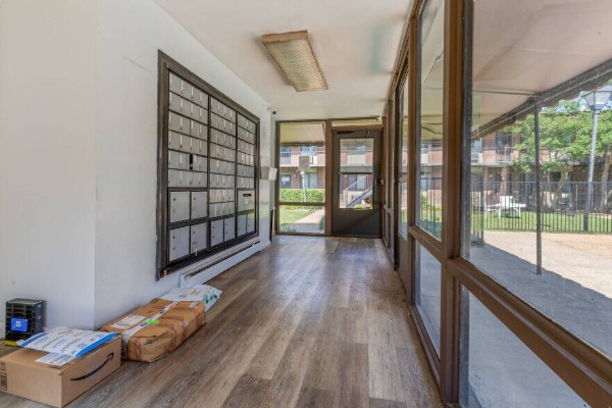 More Photos Of , Nashville Multifamily For Sale