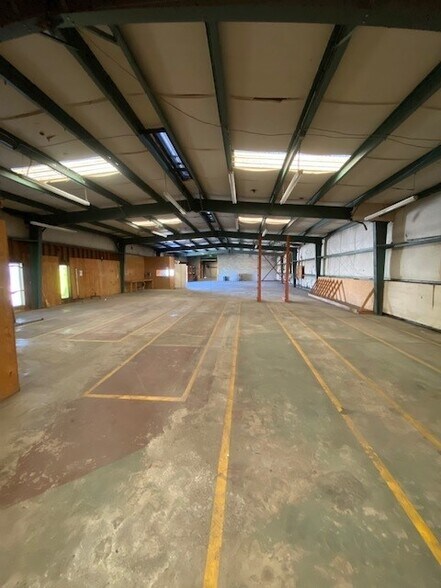 More Photos Of 541 Oliver Rd, Montgomery Flex For Lease