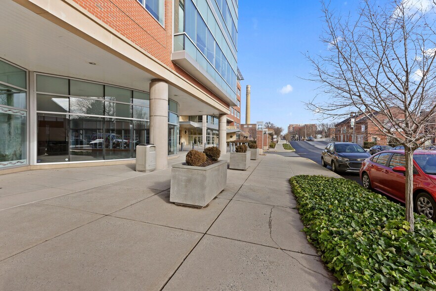 More Photos Of 221 W Philadelphia St, York Office For Sale
