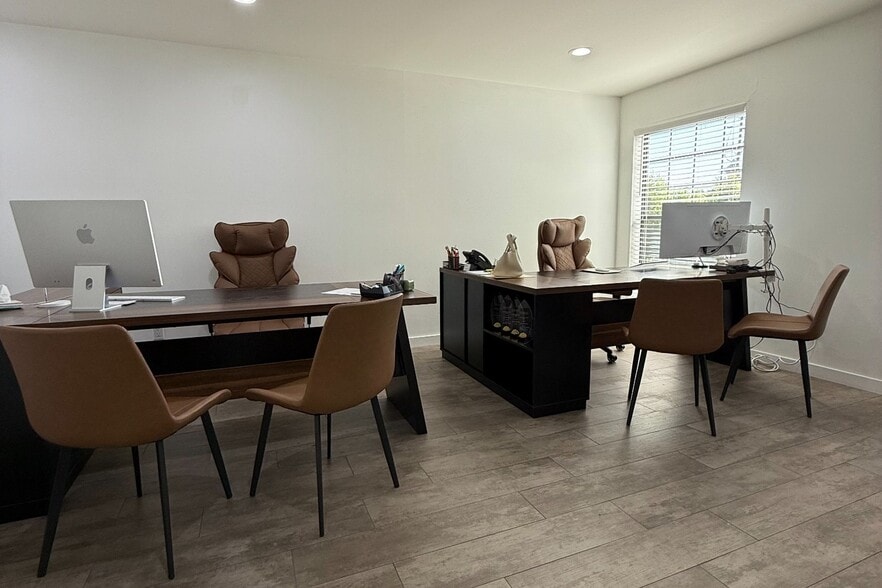 More Photos Of 207 W Alameda Ave, Burbank Office For Sale