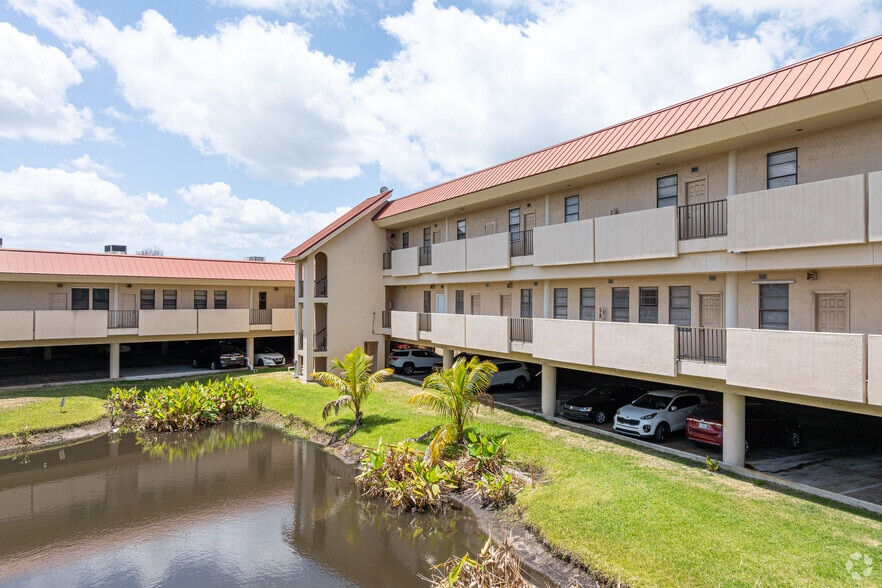 More Photos Of 1801 SE Hillmoor Dr, Port Saint Lucie Medical For Lease