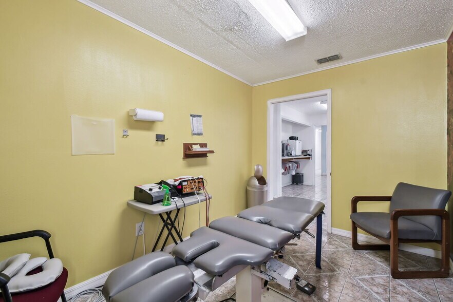 More Photos Of 10129 Little Rd, New Port Richey Medical For Sale
