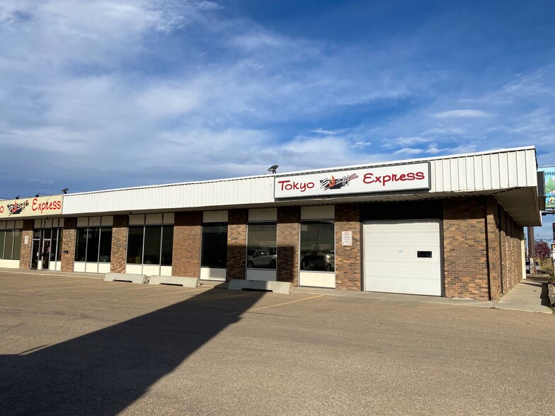 More Photos Of 11144 149th St NW, Edmonton Storefront Retail Office For Lease