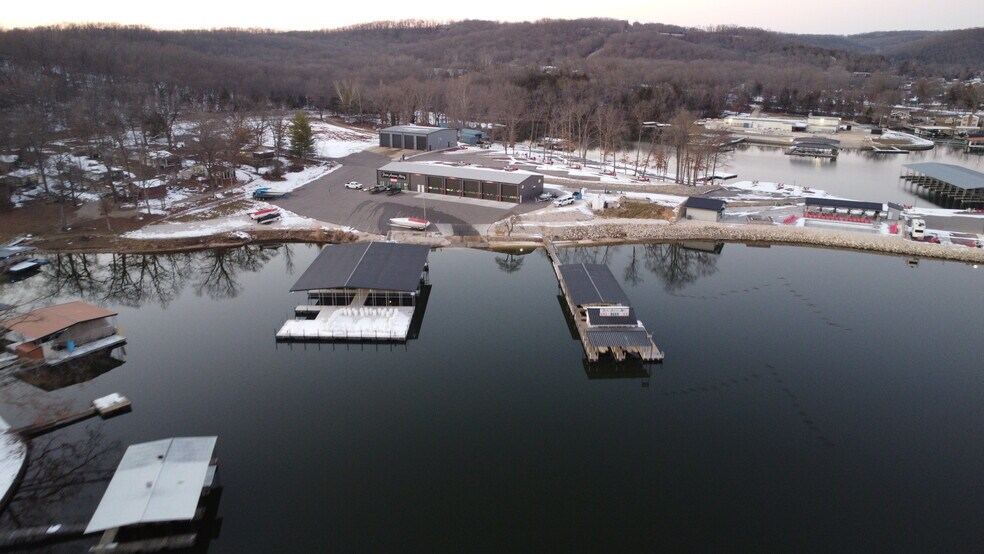 More Photos Of 27 Lighthouse Marina Rd, Sunrise Beach General Retail For Sale