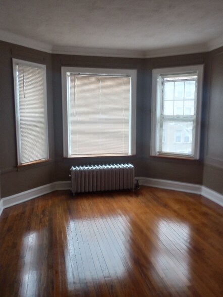 More Photos Of 8054 S Ingleside Ave, Chicago Apartments For Sale