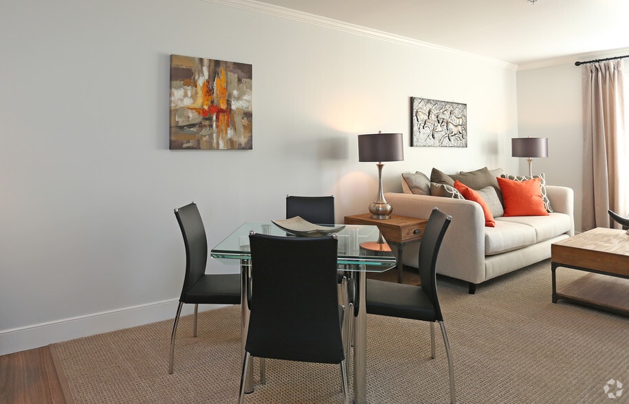 More Photos Of 77A Excelsior Ave, Saratoga Springs Apartments For Lease