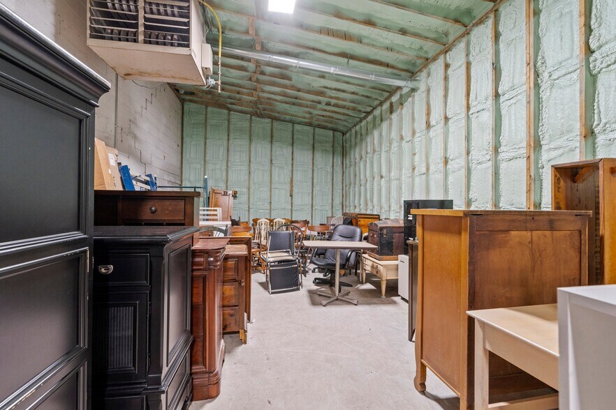 More Photos Of 398 Anthony St, Schenectady Warehouse For Sale