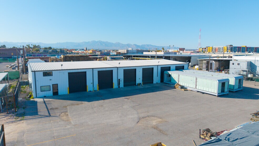 More Photos Of 3635 Polaris Ave, Las Vegas Industrial For Lease
