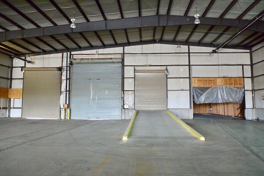 More Photos Of 4685 Expressway, Missoula Warehouse For Sale