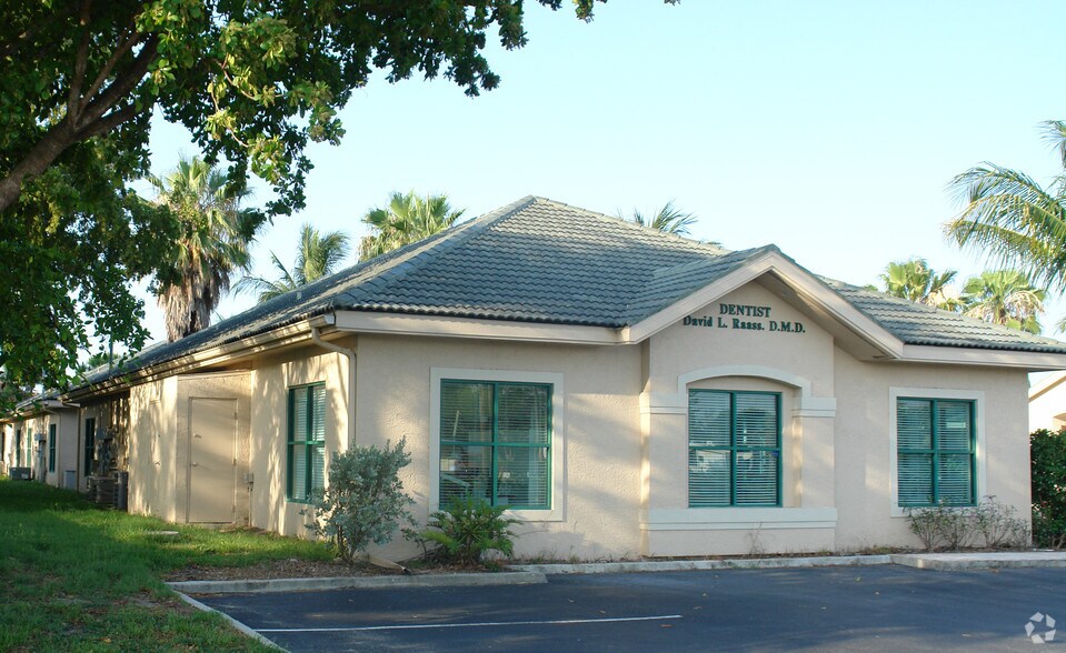 More Photos Of 3635 Bonita Beach Rd, Bonita Springs Medical For Sale