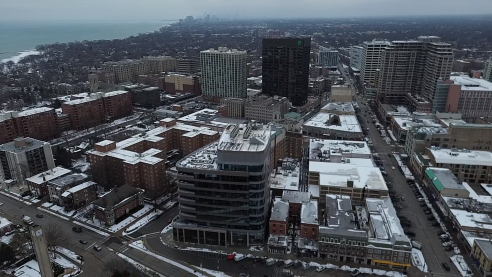 More Photos Of 716 Clark St, Evanston Apartments For Sale